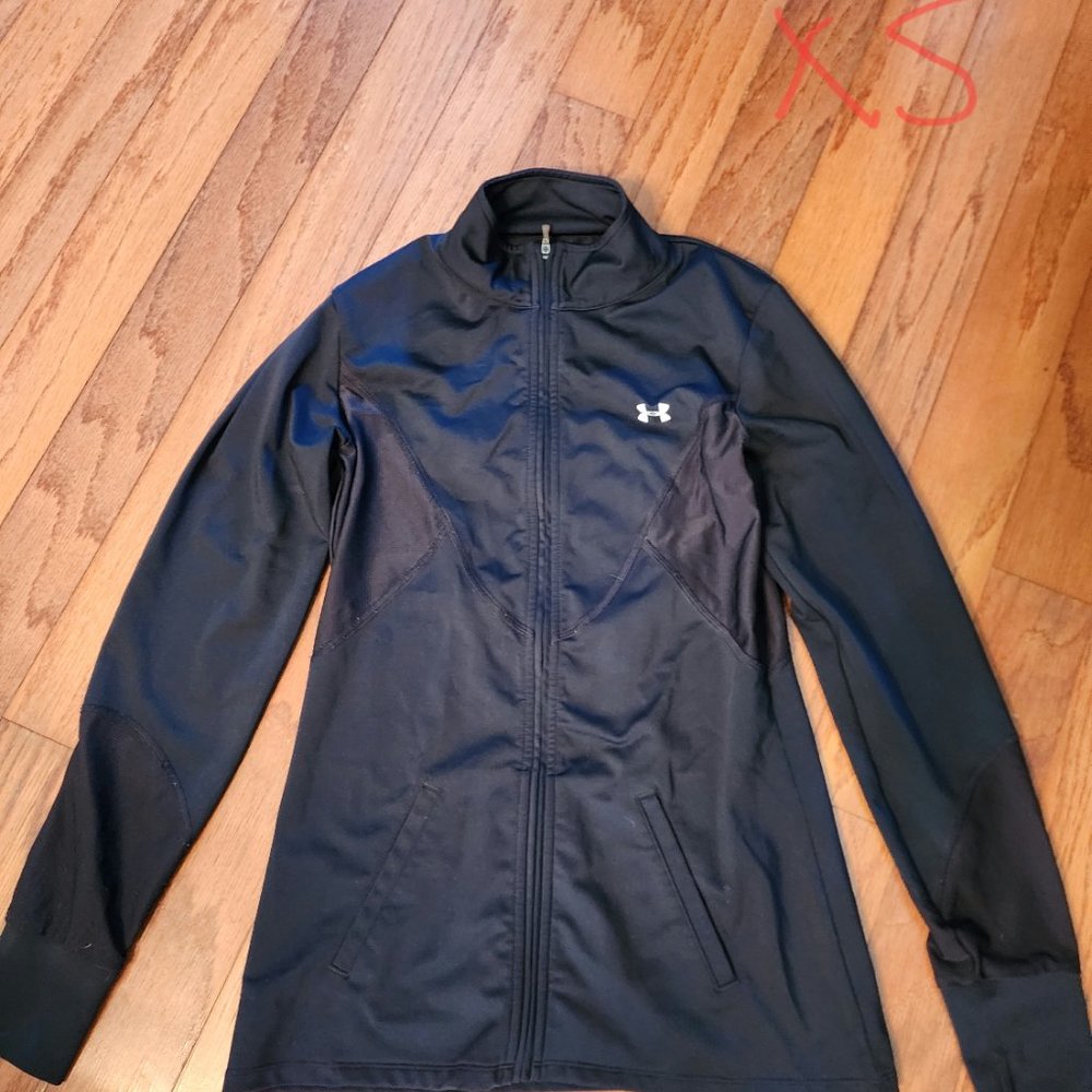 Under Armour long sleeve zip front black light weight jacket XS